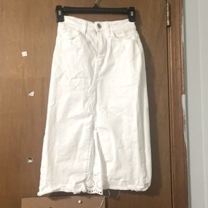 White jean skirt - mod length - lace split - So - size 0